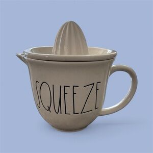 Rae Dunn Squeeze Juicer